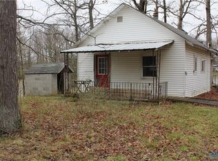 21667 Parkview Dr, Defiance, OH 43512