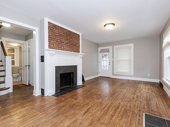3rd image of 12 Norbloom Ave