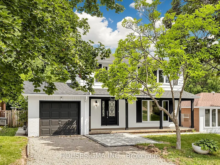 126 Woodward Ave — Photo 2