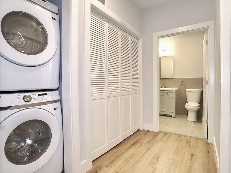 502 Broadway #301 — Photo 15