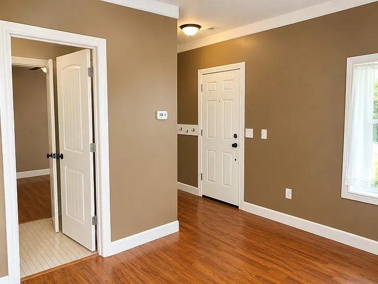 557 N 400 E — Photo 3