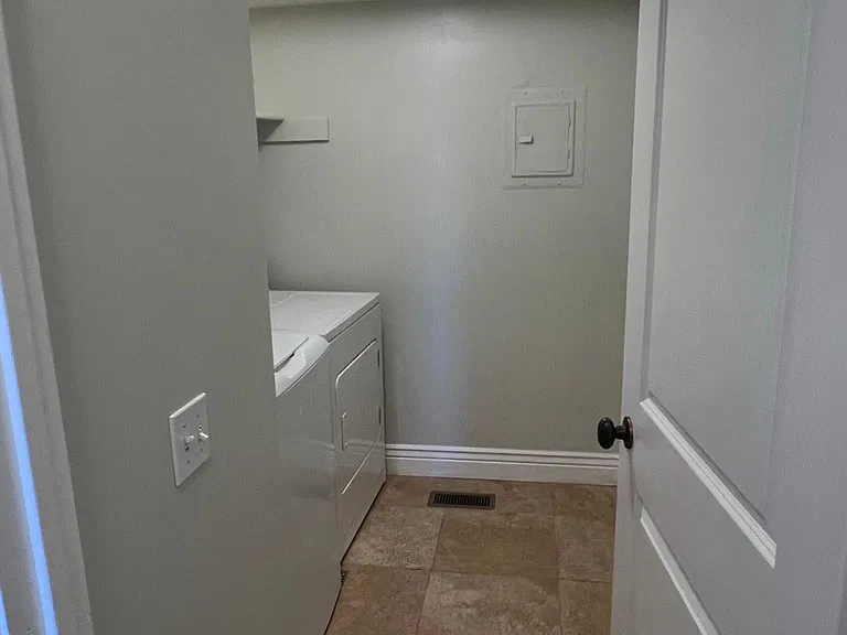 893 E Arnecia Ct #20 — Photo 6