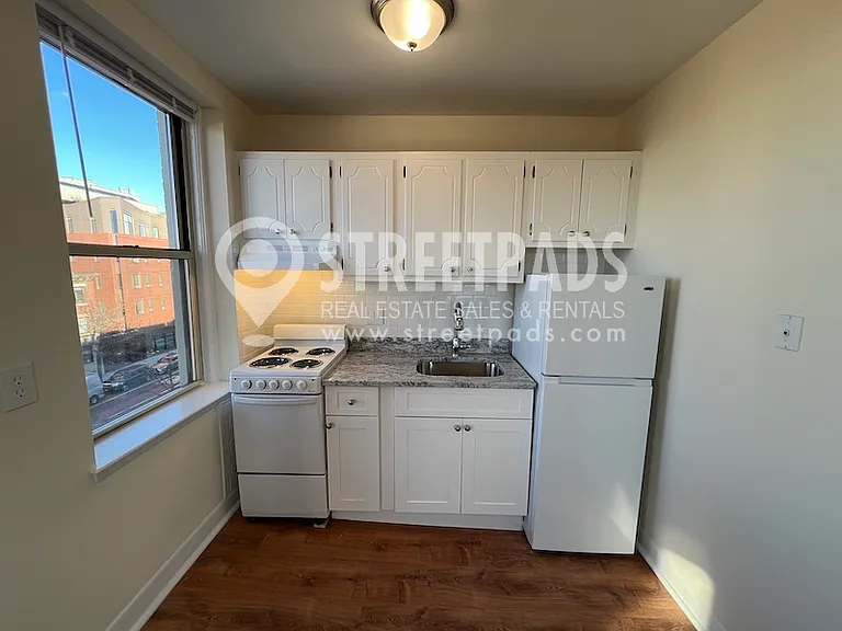 64 Brighton Ave #204 — Photo 6
