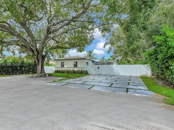 11102 NE 9th Ct, Biscayne Park, FL 33161