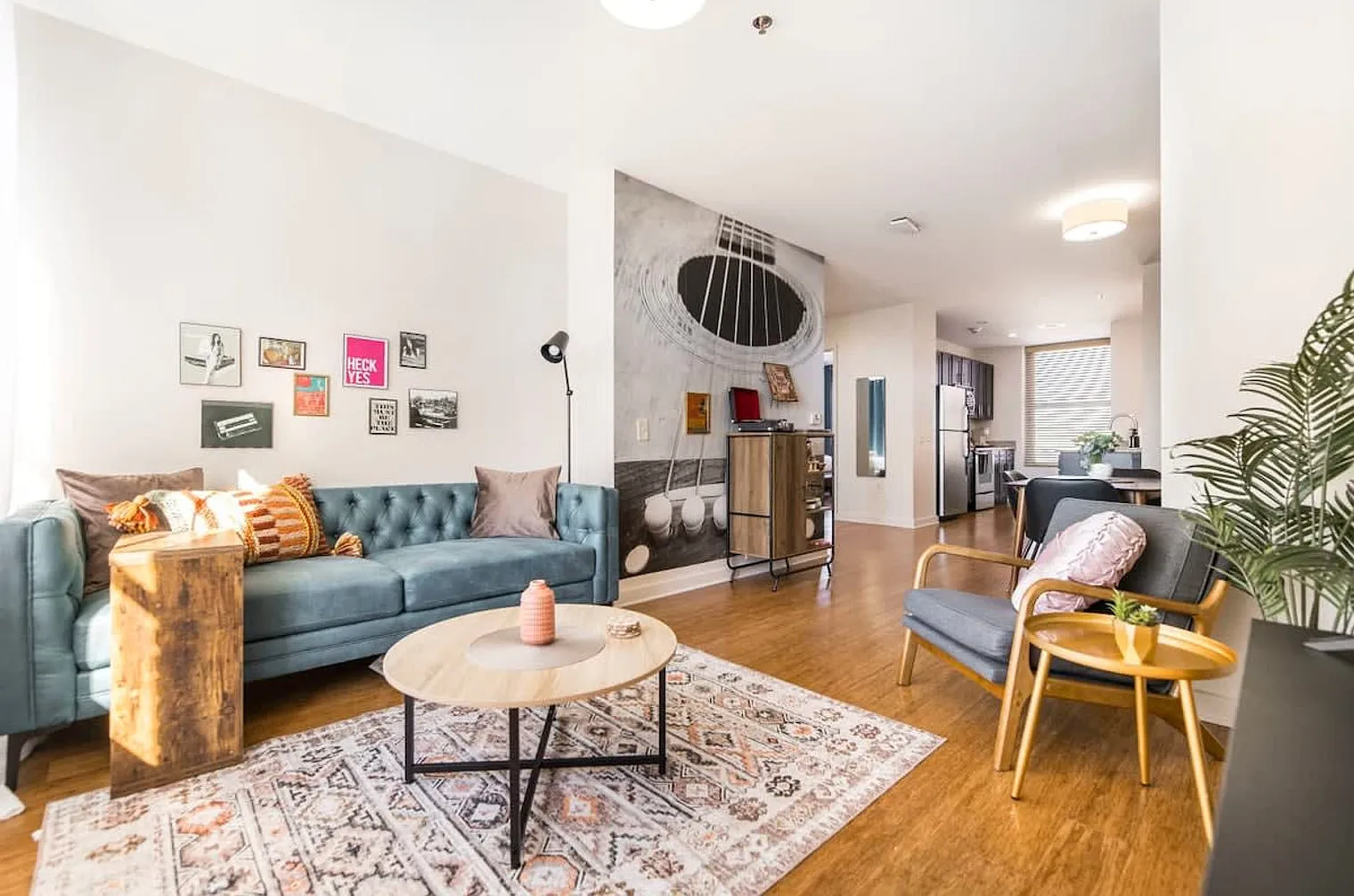 2 bed, 2.0 bath, 1140 sqft, $2,290 — Photo 1