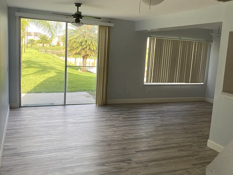 1335 Washington Palm Loop — Photo 6