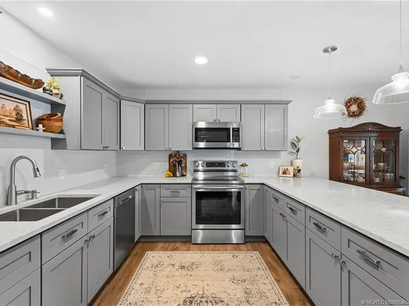 2114 SW Silver Pine Way APT 121-A2, Palm City, FL 34990