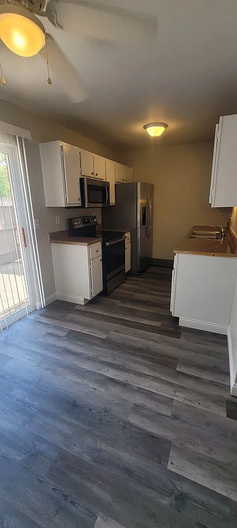 3236 Town and Country Apartments — Photo 1