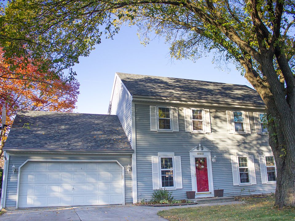 1st image of 10910 W Fiebrantz Ave