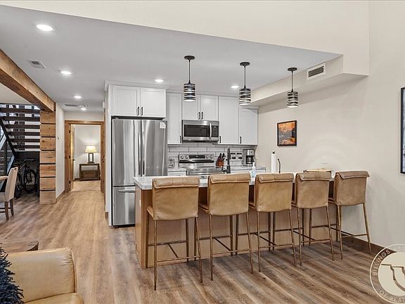 5th image of 202 Hauser Ave S