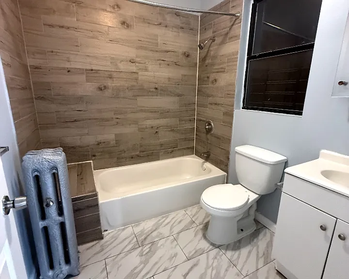 75 Carnegie Ave #12A — Photo 2