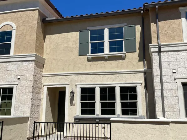 1823 E CHELSEA Lane #104, Gilbert, AZ 85295