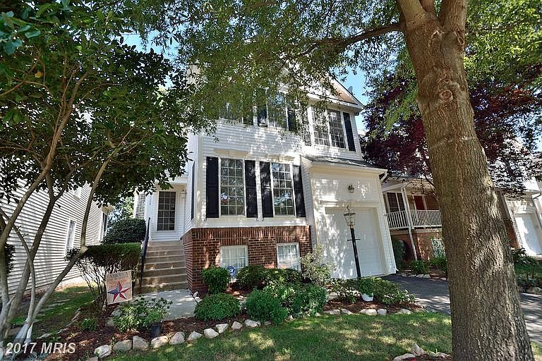 1st image of 13528 Wansteadt Pl