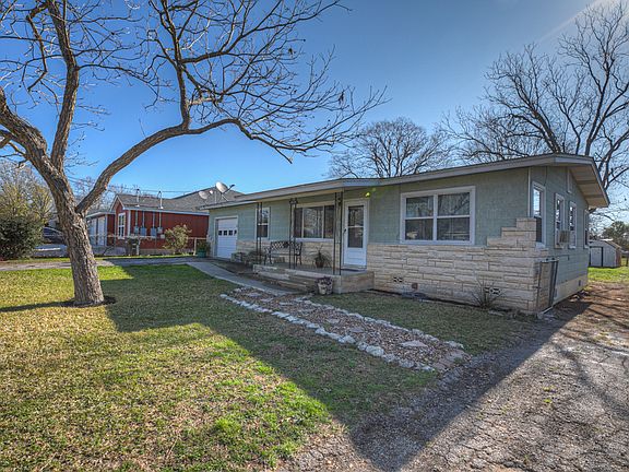 2nd image of 1074 Dunlap Dr