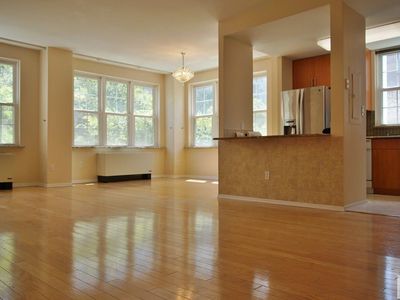 65 Oceana Dr E APT 2F, Brooklyn, NY, 11235