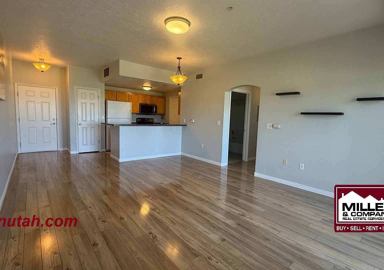 Nice Sandy Condo For Rent!! — Photo 2