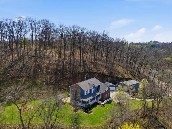 229 Union Ave, Oakdale, PA 15071