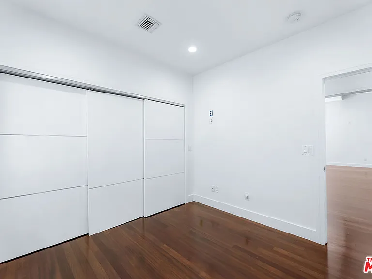 12719 Tiara St — Photo 23