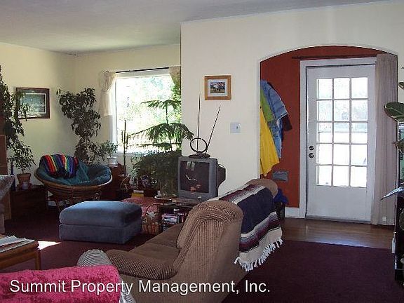 3rd image of 1615 Sherwood St APT A