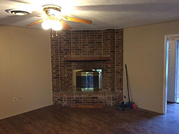 4th image of 1135 Jackson Ave