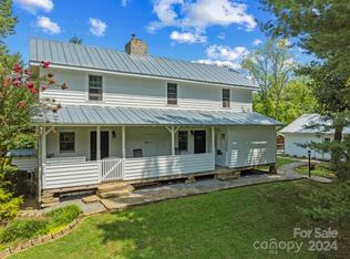 65 Old Gap Creek Rd, Fairview, NC 28730