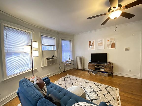 4th image of 5533 N Kenmore Ave APT 3d