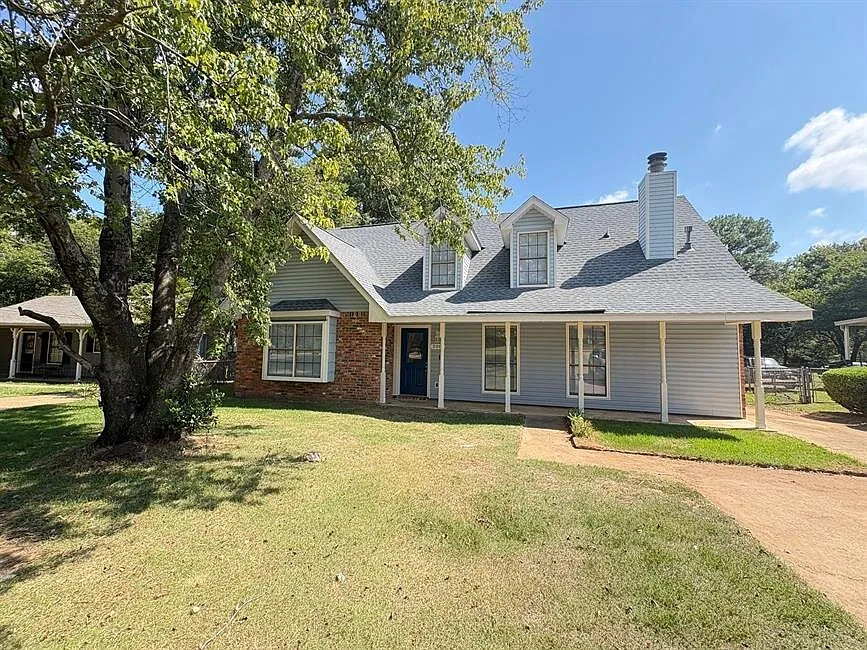 208 Avon Ct