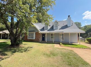 208 Avon Ct, Montgomery, AL 36109