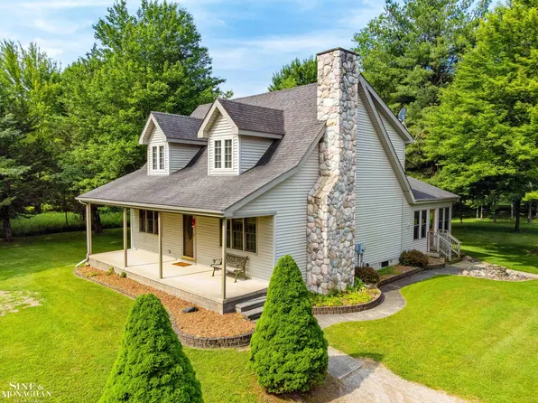 2798 Mayer Rd, Columbus, MI 48063