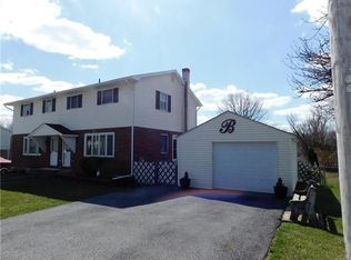 604 E 8th St, Northampton, PA 18067