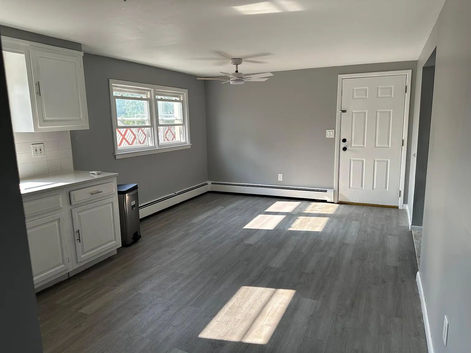 43 Delaware Rd — Photo 2