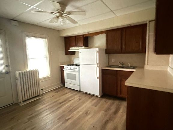 2nd image of 411 W Broadway #2