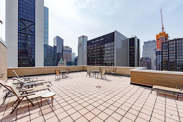 Rented by Compass | media 28