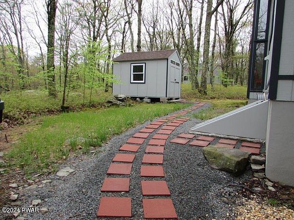 5th image of 114 Gaskin Dr