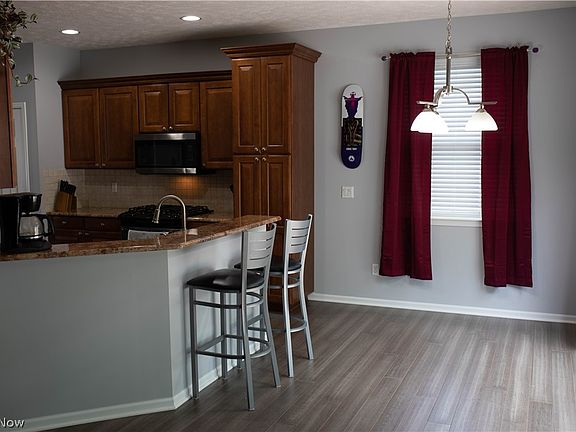 5th image of 38803 Margaret Walsh Ct