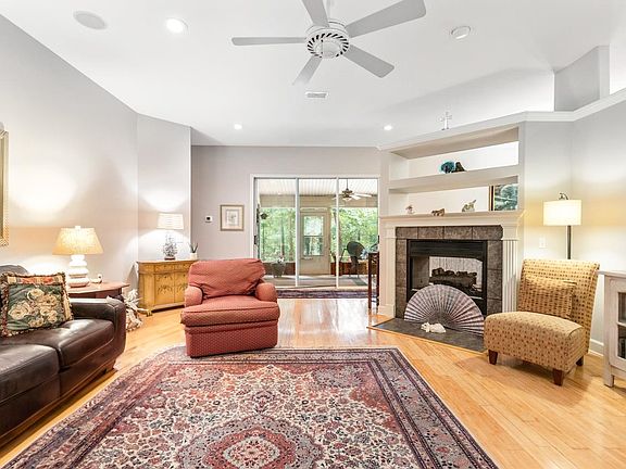5th image of 3540 Trillium Ct