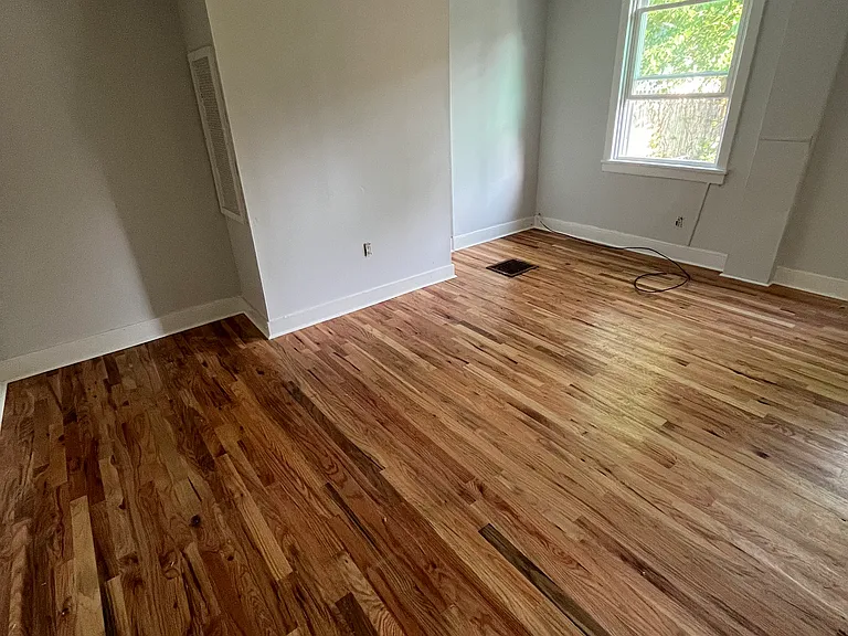 214-216 W Madison St #217 — Photo 3