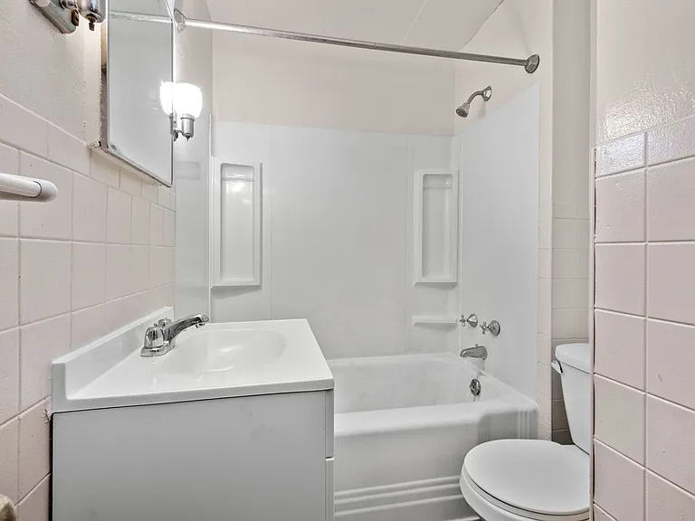 2117 Brownsville Road — Photo 3