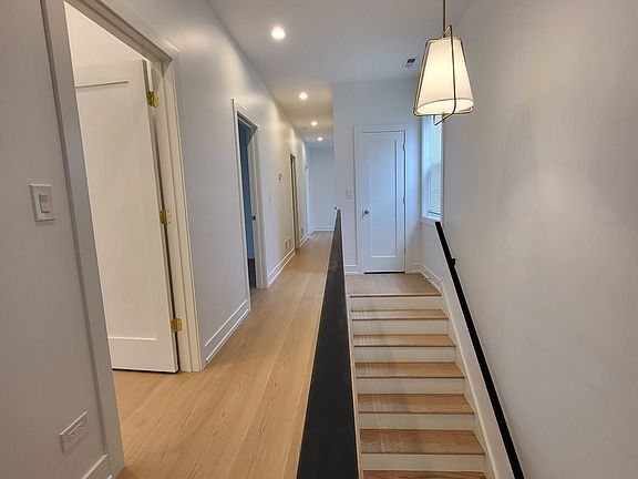 5th image of 6044 S Eberhart Ave #3A