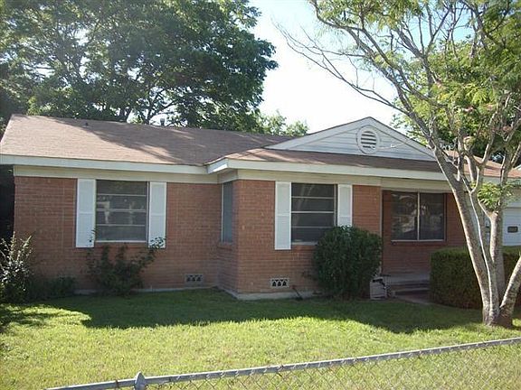 4th image of 604 S 1st St