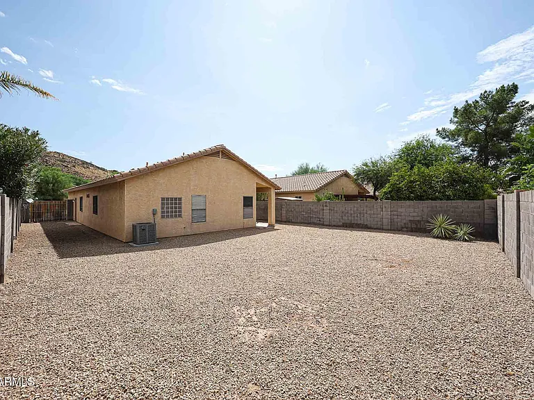 25242 N 40th Ln — Photo 34