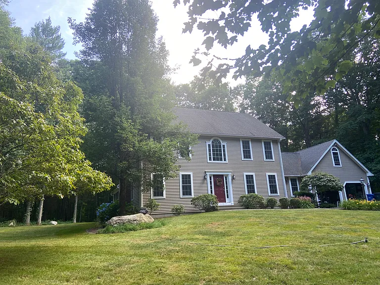 14 Emily Ln — Photo 33
