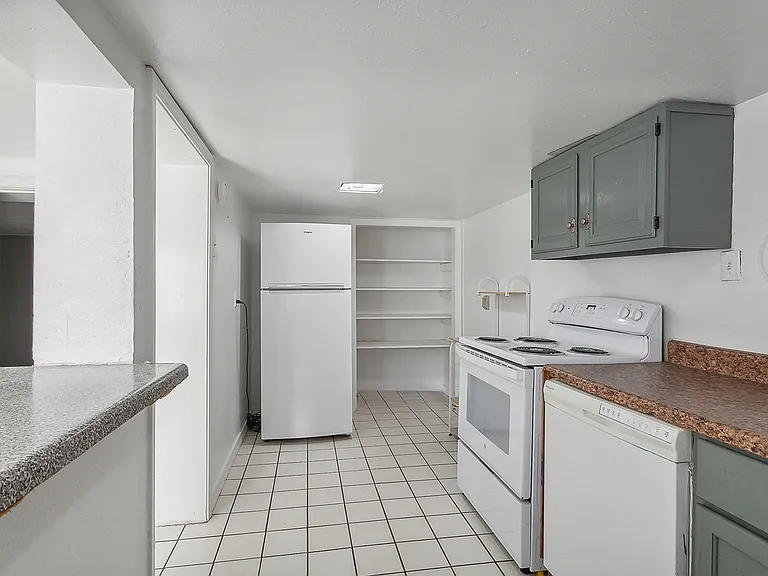7220 Spruce St — Photo 11