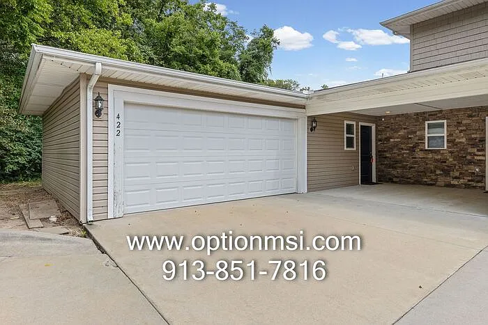 2 bed, 2.5 bath, $1,895 — Photo 2