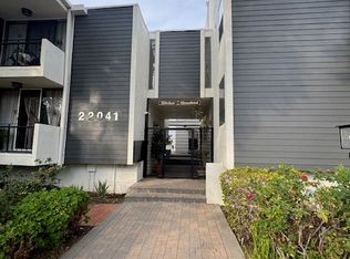 22041 Costanso St APT 103, Woodland Hills, CA 91364