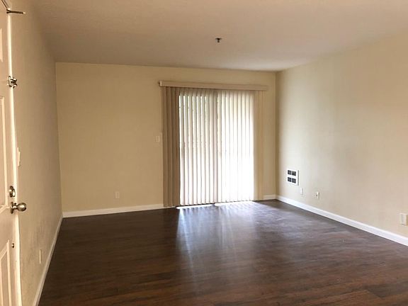 2nd image of 880 E Fremont Ave APT 309