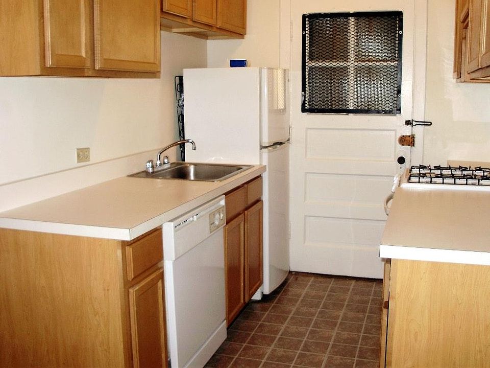 1st image of 4245 N Hermitage Ave APT 2B