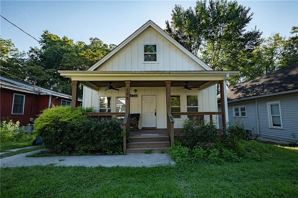 3 bed, 3.0 bath, 1286 sqft, $2,500 — Photo 2