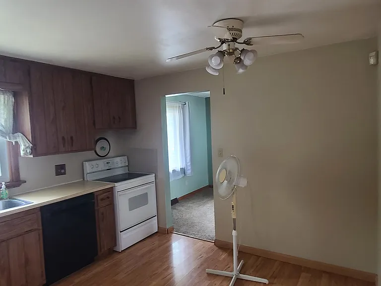 297 Maylawn Ave — Photo 4