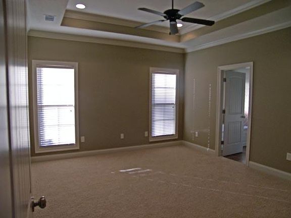 5th image of 106 Meadow Park Dr